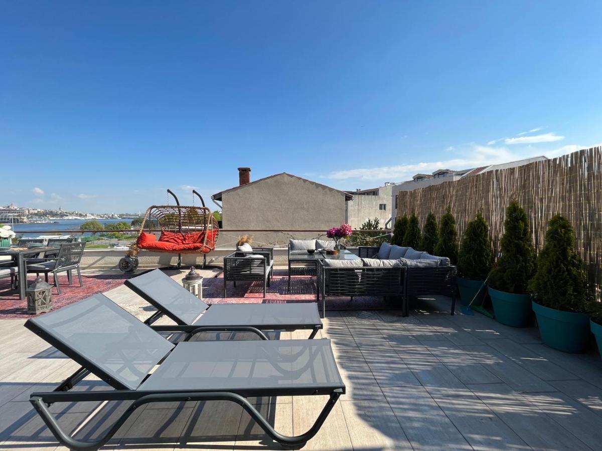 Waterfront Apartment By The Tram - Terrace With Dome & Golden Horn View In Fatih อิสตันบูล ภายนอก รูปภาพ