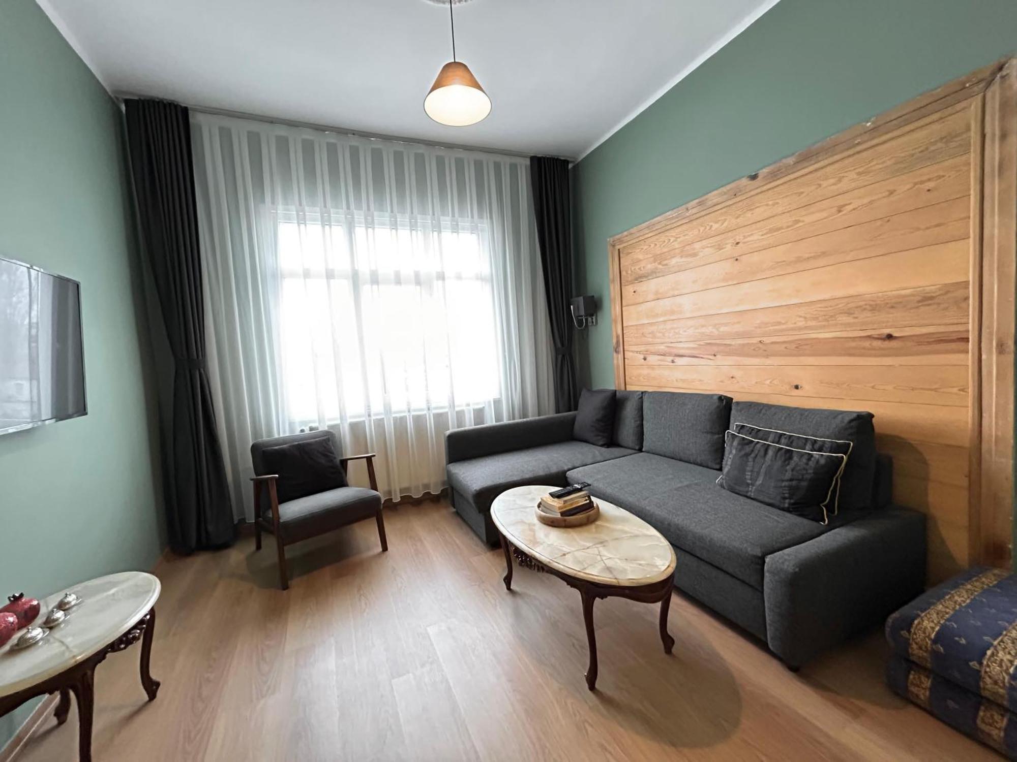 Waterfront Apartment By The Tram - Terrace With Dome & Golden Horn View In Fatih อิสตันบูล ภายนอก รูปภาพ